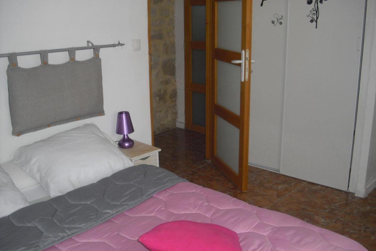 Lou Mas Li Pitchoun "Le Prunier " Apartment Gordes Exterior photo